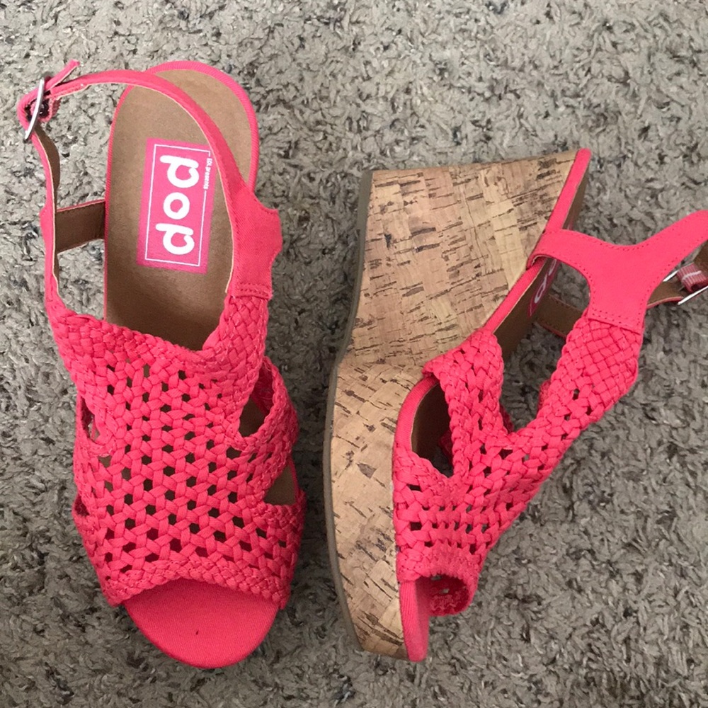 Hot Coral Corkscrew Wedges Size 9